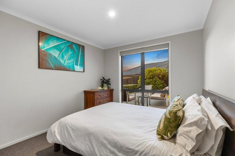Photo of property in 17 Waterside Drive, Pyes Pa, Tauranga, 3112