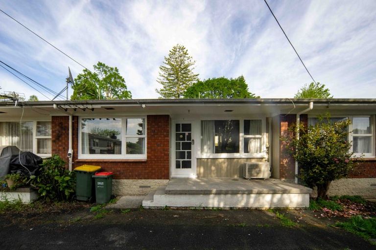 Photo of property in 77c Aurora Terrace, Hillcrest, Hamilton, 3216