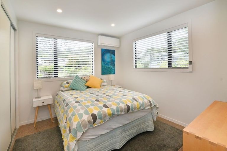 Photo of property in 7 Tree Fern Trail, Campbells Bay, Auckland, 0630