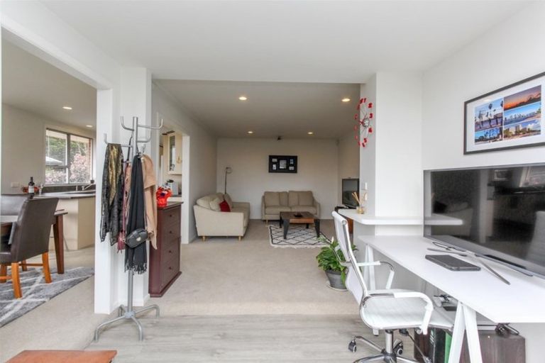 Photo of property in 25 Rimu Street, Inglewood, 4330