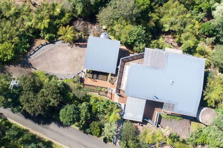 Photo of property in 37 Te Toki Road, Ostend, Waiheke Island, 1081