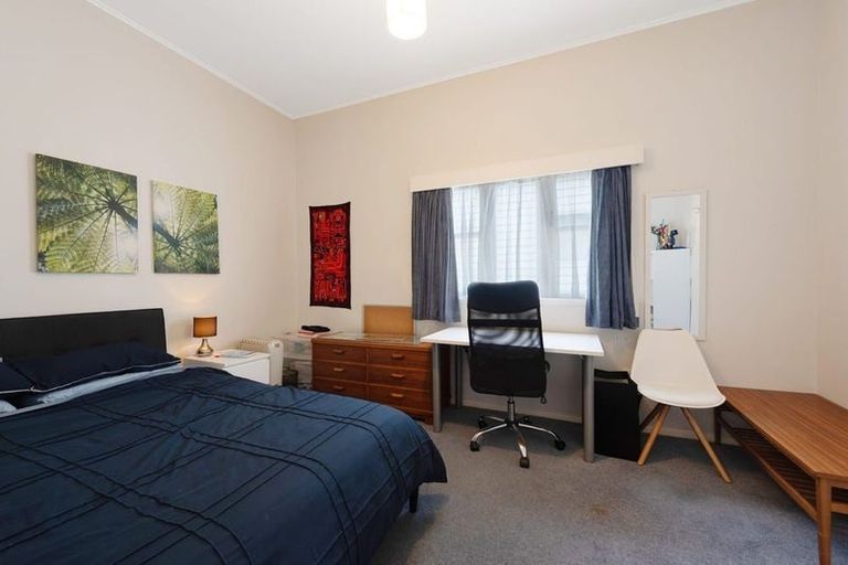 Photo of property in 16 Cockburn Street, Kilbirnie, Wellington, 6022