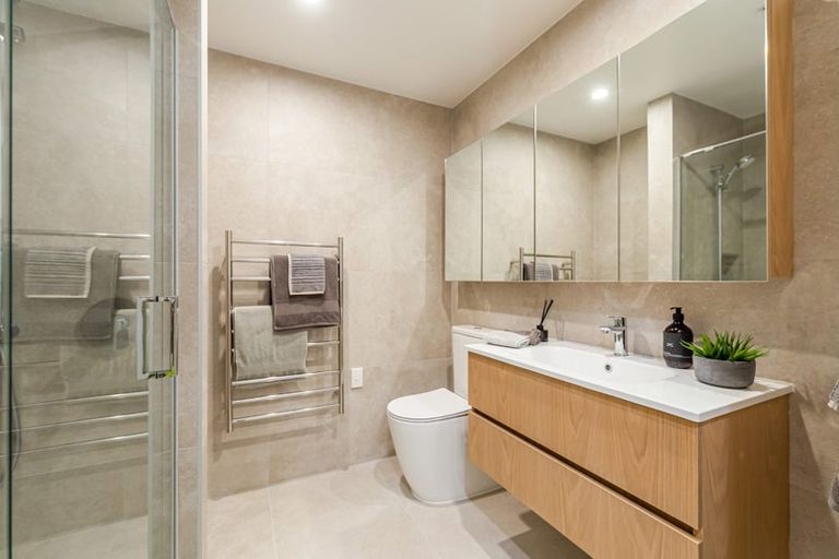 Photo of property in 129 Hibiscus Drive, Orewa, 0931