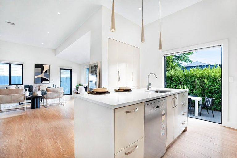 Photo of property in 118 Nile Street, Nelson, 7010