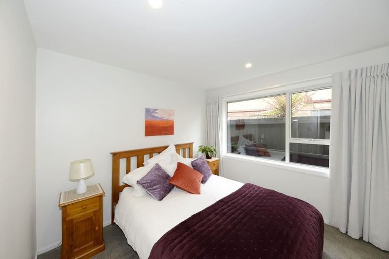 Photo of property in 2/11 Ludecke Place, Sockburn, Christchurch, 8042