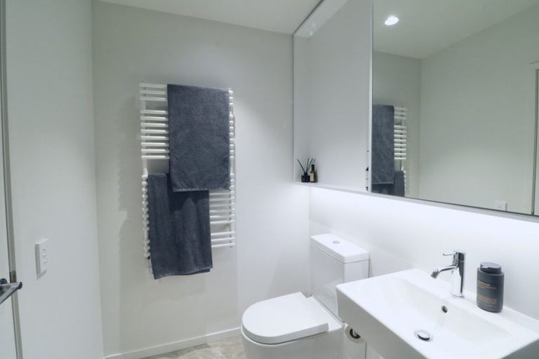 Photo of property in 25 Jean Caldwell Way, Island Bay, Wellington, 6023