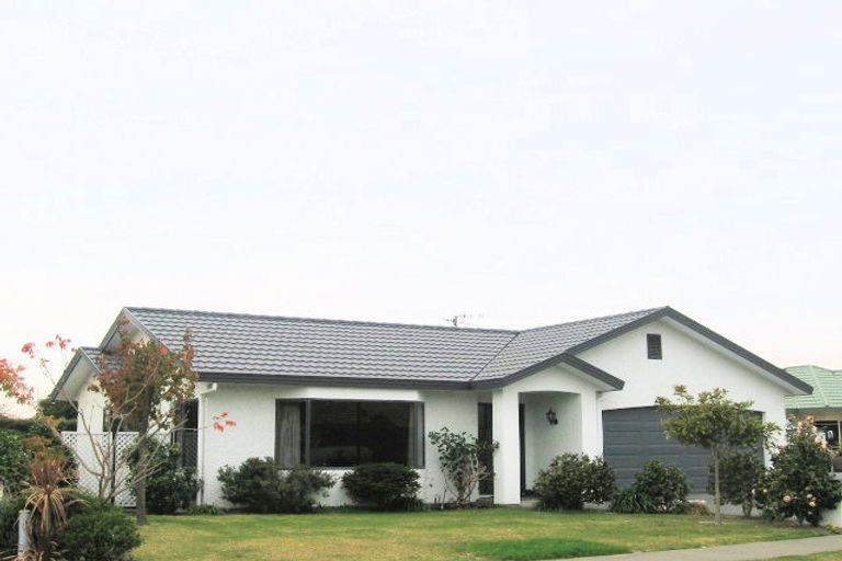 Photo of property in 5 Rutland Place, Taradale, Napier, 4112