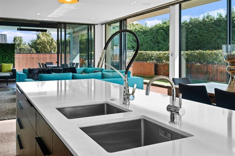 Photo of property in 2 Mersham Drive, Prebbleton, 7604