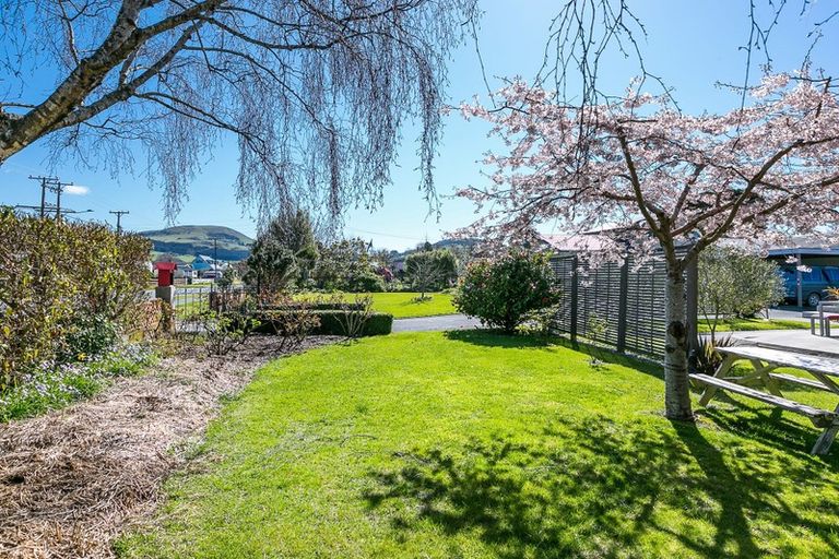 Photo of property in 122 Beach Street, Waikouaiti, 9510