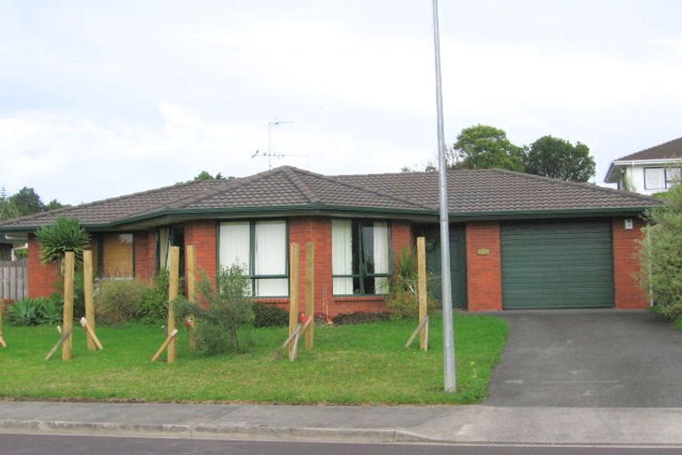 Photo of property in 84 Kamara Road, Glen Eden, Auckland, 0602