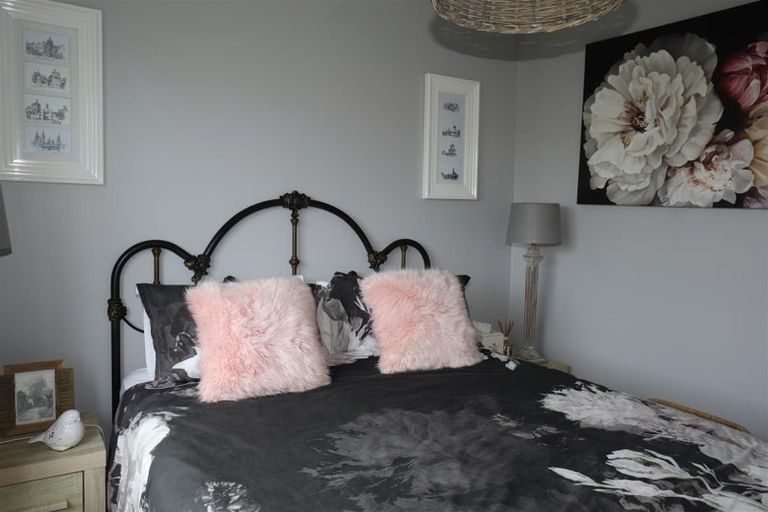 Photo of property in 1 Snapper Street, Baylys Beach, Dargaville, 0377