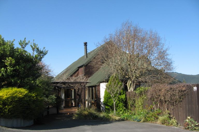 Photo of property in 19 Kiteroa Place, Cashmere, Christchurch, 8022