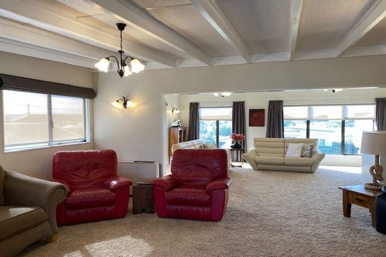 Photo of property in 8 Roore Street, Foxton Beach, Foxton, 4815