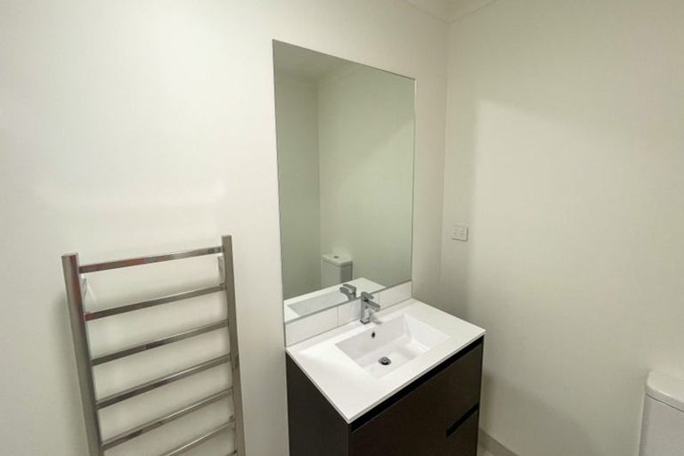 Photo of property in 63 Manarini Road, Westgate, Auckland, 0614