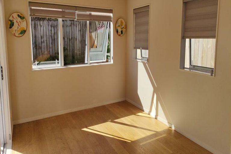 Photo of property in 4a Pauline Place, Bucklands Beach, Auckland, 2014