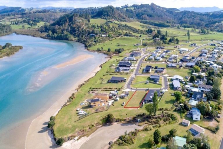 Photo of property in 23 Admiral Drive, Cooks Beach, Whitianga, 3591