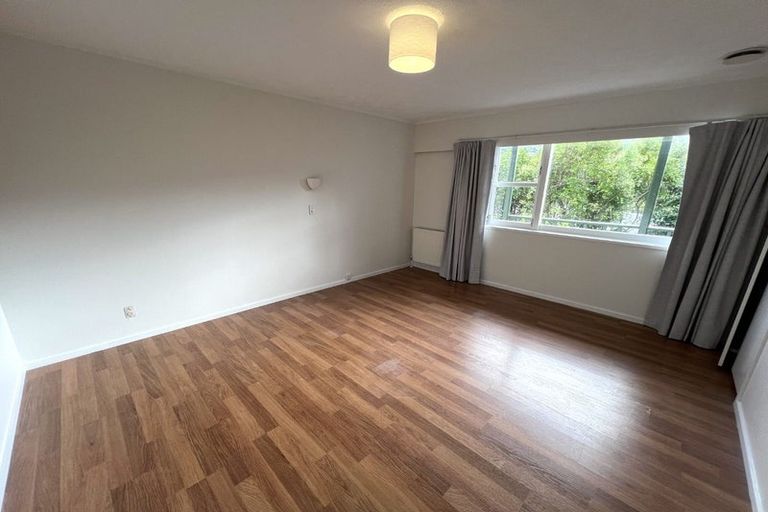 Photo of property in 5 Crofton Road, Ngaio, Wellington, 6035