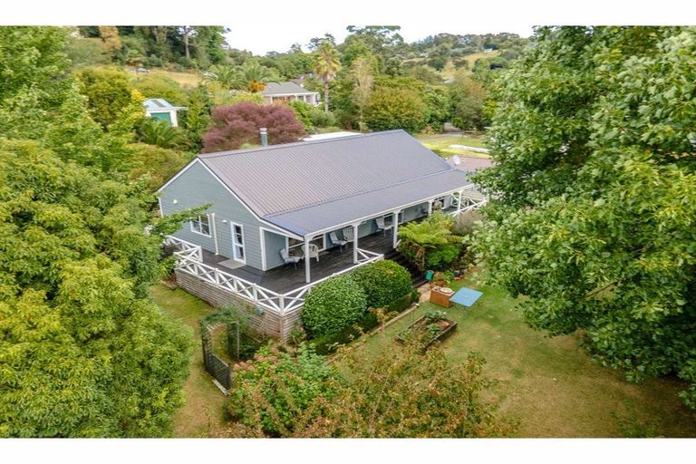 Photo of property in 71d Pa Road, Kerikeri, 0230