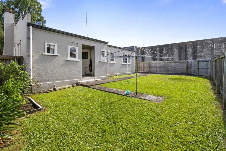 Photo of property in 14 Joseph Street, West End, Palmerston North, 4412
