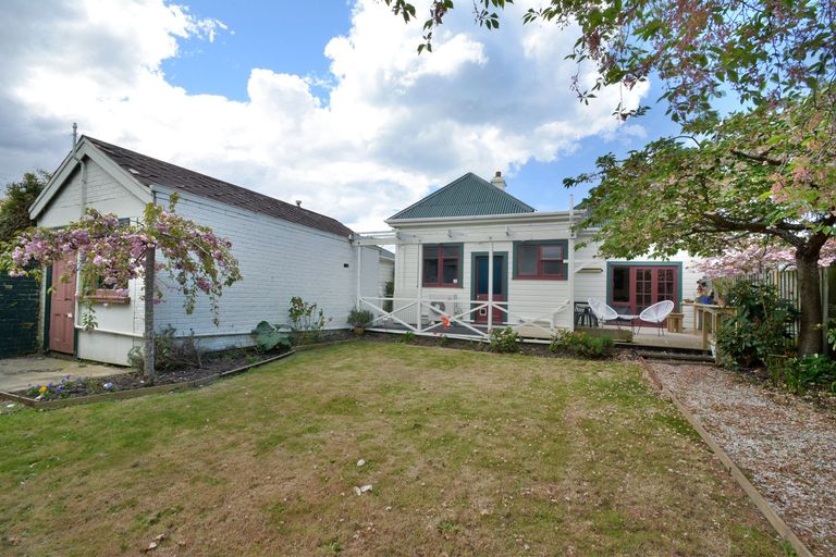 Photo of property in 49 Richmond Street, Forbury, Dunedin, 9012