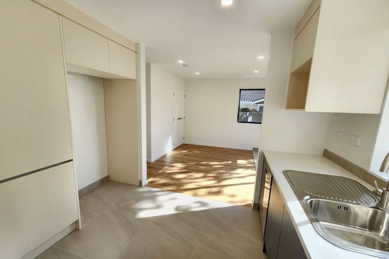 Photo of property in 10/25 Manse Road, Pahurehure, Papakura, 2113