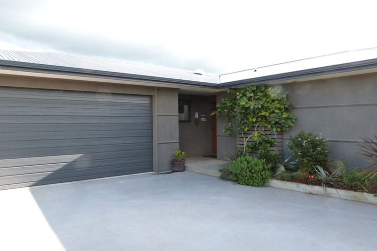 Photo of property in 12 Karo Street, Ruakaka, 0116