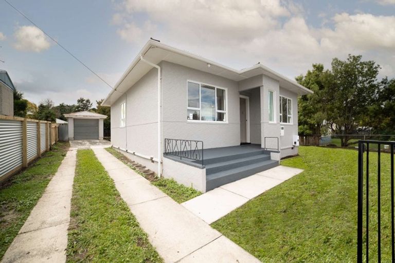 Photo of property in 12 Grundy Street, Mangapapa, Gisborne, 4010