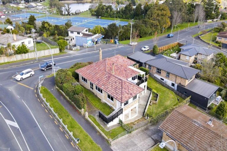 Photo of property in 76 Forest Lake Road, Forest Lake, Hamilton, 3200