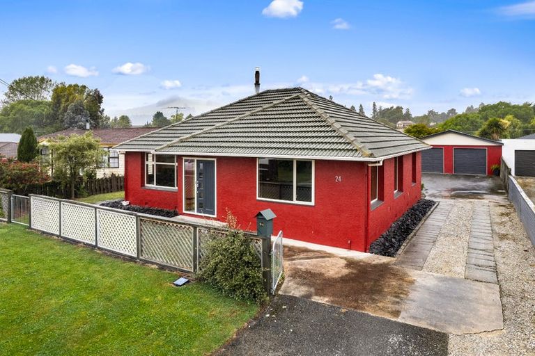 Photo of property in 24 Roseness Street, Palmerston, 9430