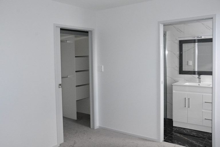 Photo of property in 3 Frederick Place, Whalers Gate, New Plymouth, 4310