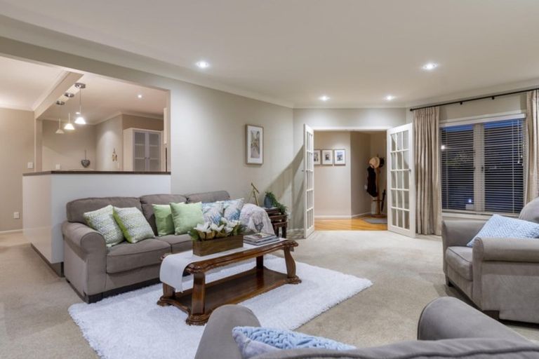 Photo of property in 17 Stratford Place, Otumoetai, Tauranga, 3110