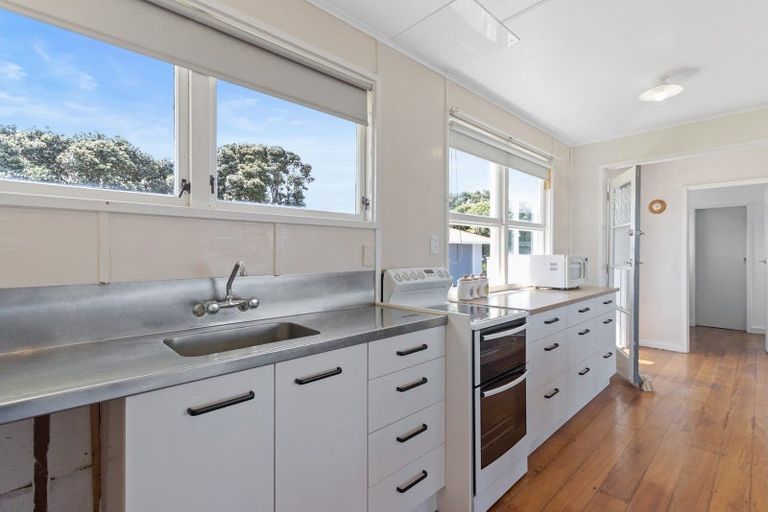 Photo of property in 41a Aria Terrace, Mokau, 4376