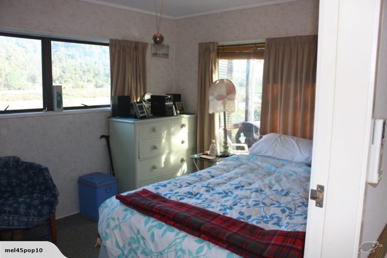 Photo of property in 150b Mayfair Avenue, Whangamata, 3620