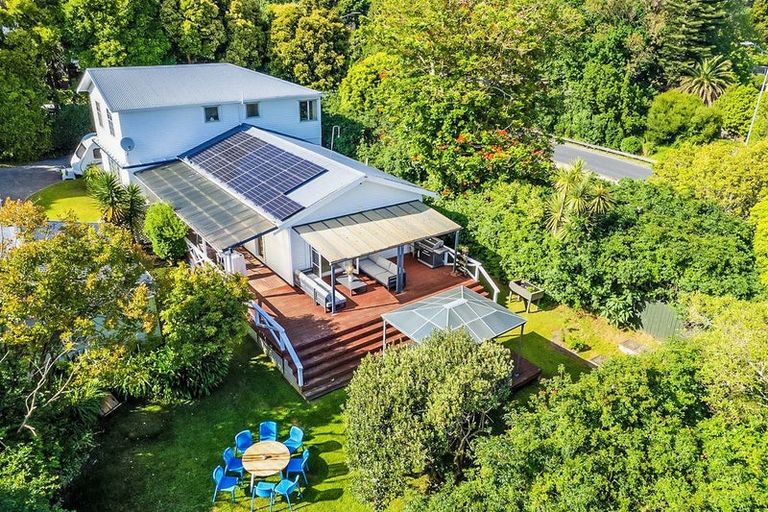 Photo of property in 98 Hill Road, The Gardens, Auckland, 2105