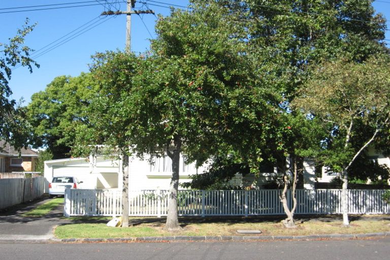 Photo of property in 4 Fergusson Avenue, Sandringham, Auckland, 1025