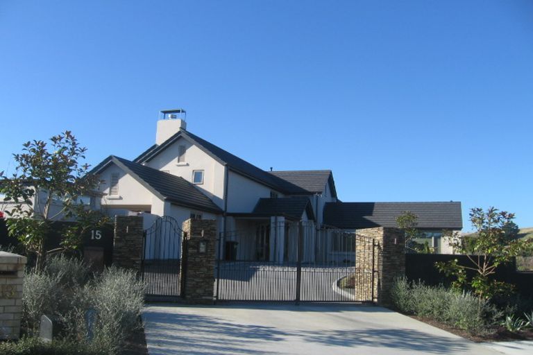 Photo of property in 15 Scoresby Grove, Whitby, Porirua, 5024