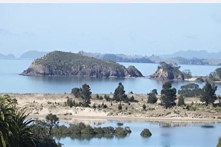 Photo of property in 21 Kakariki Road, Ngunguru, Whangarei, 0173