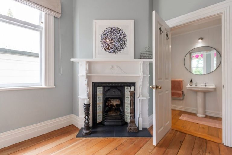 Photo of property in 18 Thornton Road, Cambridge, 3434