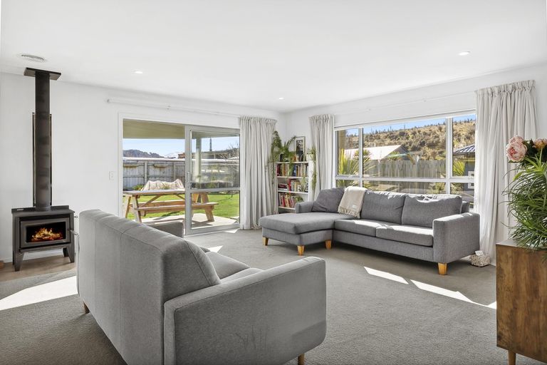 Photo of property in Luggate Park, 27 Cooper Crescent, Luggate, Wanaka, 9383