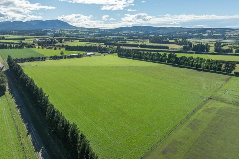 Photo of property in 375 Stonyflat Road, Loburn, Rangiora, 7472