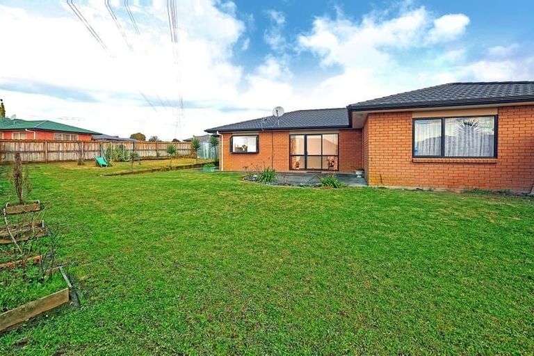 Photo of property in 40 Medvale Avenue, Flat Bush, Auckland, 2019