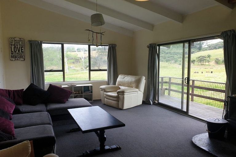 Photo of property in 99 Mcpike Road, Waimauku, 0883