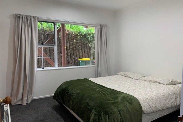 Photo of property in 13 Burns Street, Westown, New Plymouth, 4310