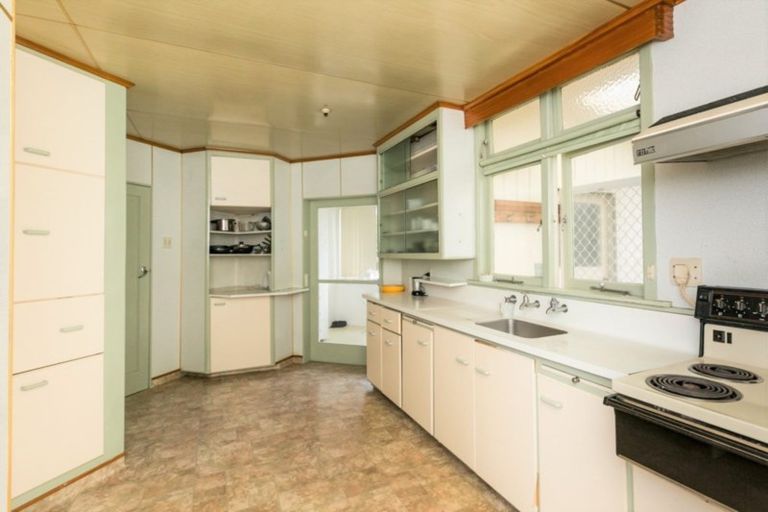 Photo of property in 76 Te Mata Road, Havelock North, 4130