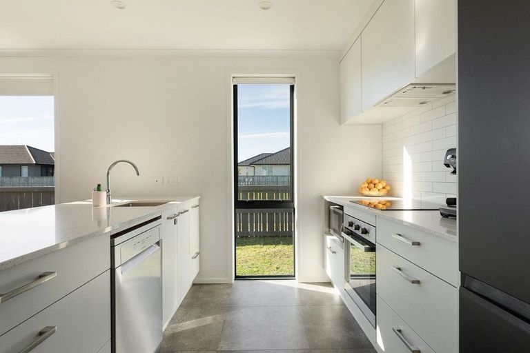 Photo of property in 29 Te Wharo Drive, Papamoa, 3118