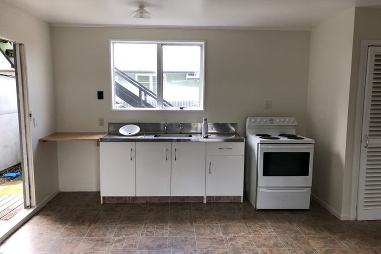 Photo of property in 1/81 Linton Street, West End, Palmerston North, 4410