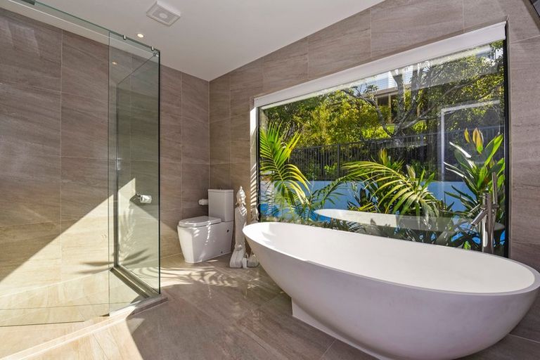 Photo of property in 64b Heathcote Road, Castor Bay, Auckland, 0620