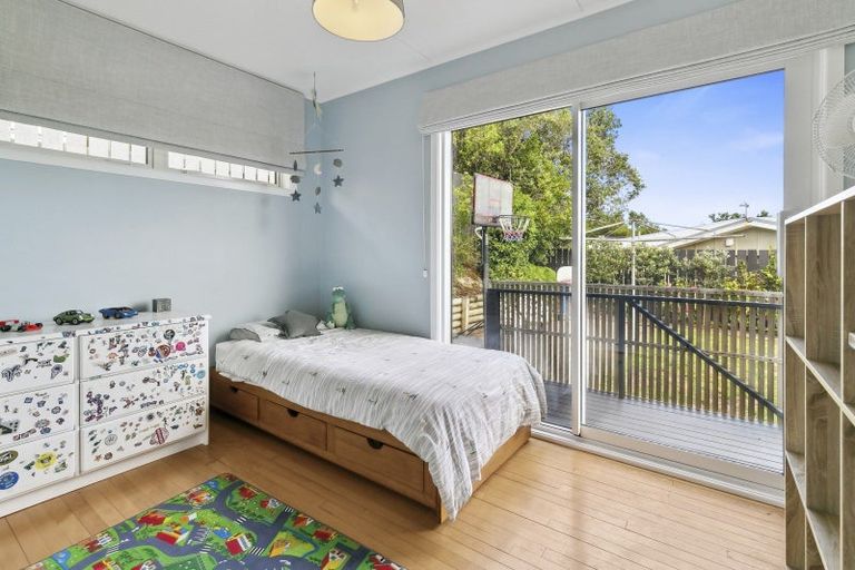 Photo of property in 80 Beazley Avenue, Paparangi, Wellington, 6037