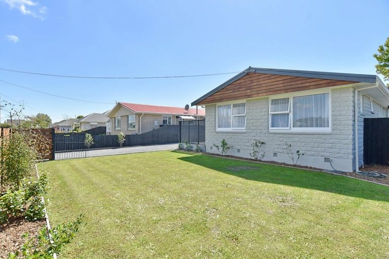 Photo of property in 222 Burwood Road, Burwood, Christchurch, 8083