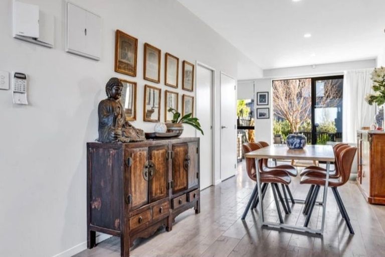 Photo of property in 61 Te Aparangi Road, Papakura, 2110